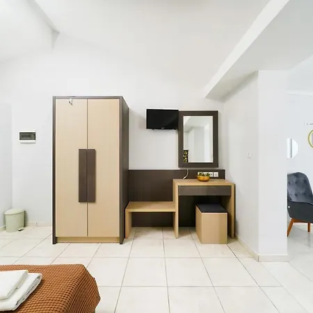 Irene Skála Marión